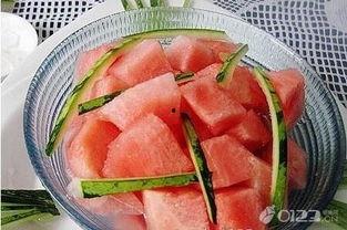 做梦梦到吃瓜视频,揭秘梦中吃瓜视频的奇幻之旅