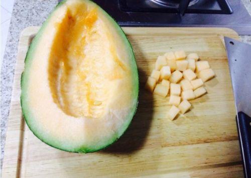 老罗吃哈密瓜视频